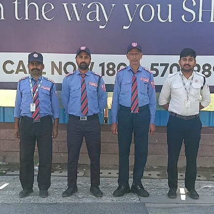 Barbican Security Guards at Retail Site